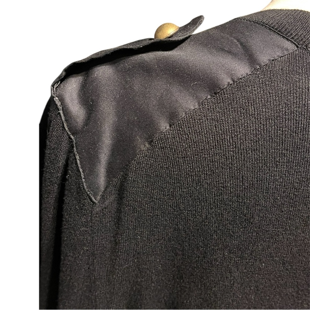 TORRID: Black Waist Length Cropped Cardigan With Brass Colored Buttons - 2X NWT - Picture 8 of 11